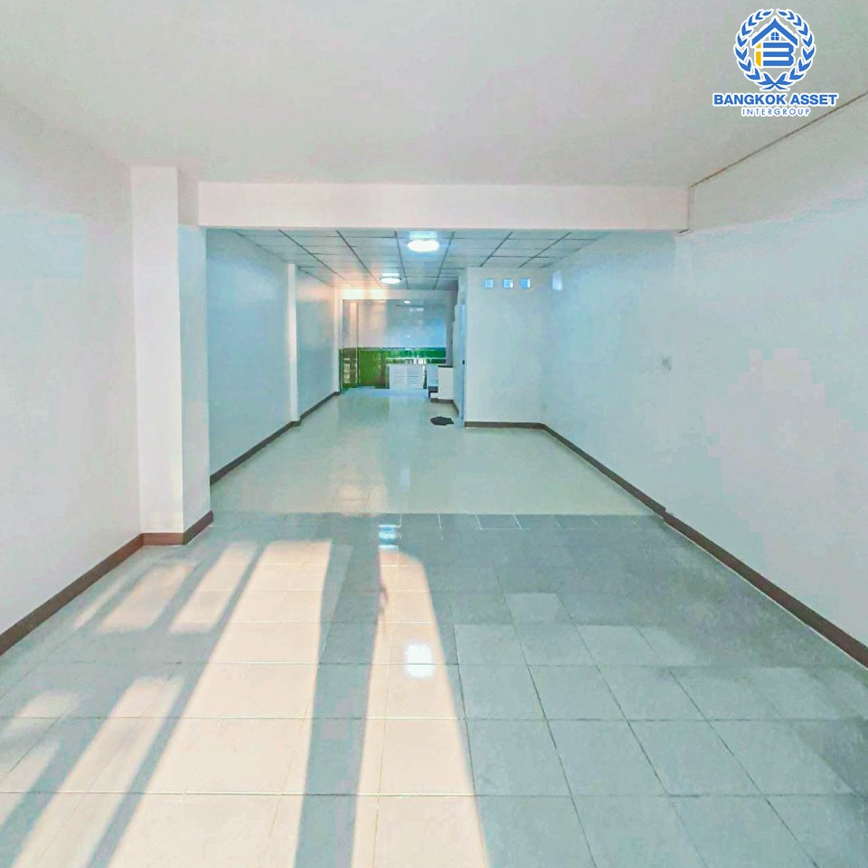 *****ทาวน์เฮ้าส์มือสอง ย่านนนทบุรี ม.มนวดีพาร์ค วัดลาดปลาดุก บ้านตกแต่งใหม่ เนื้อที่ 23.4 ตร.ว. ฟังก์ชัน 3 ห้องนอน 2 ห้องน้ำ 1 ที่จอดรถ ทาวน์เฮ้าส์ดีไซน์สวย แถมฟรี เครื่องปรับอากาศ 1 เครื่อง บนทำเลแห่งการเดินทาง ใกล้รถไฟฟ้าสายสีม่วง "สถานีคลองบางไผ่" ใกล้เซ็นทรัลเวสต์เกต ในราคาสุดคุ้ม